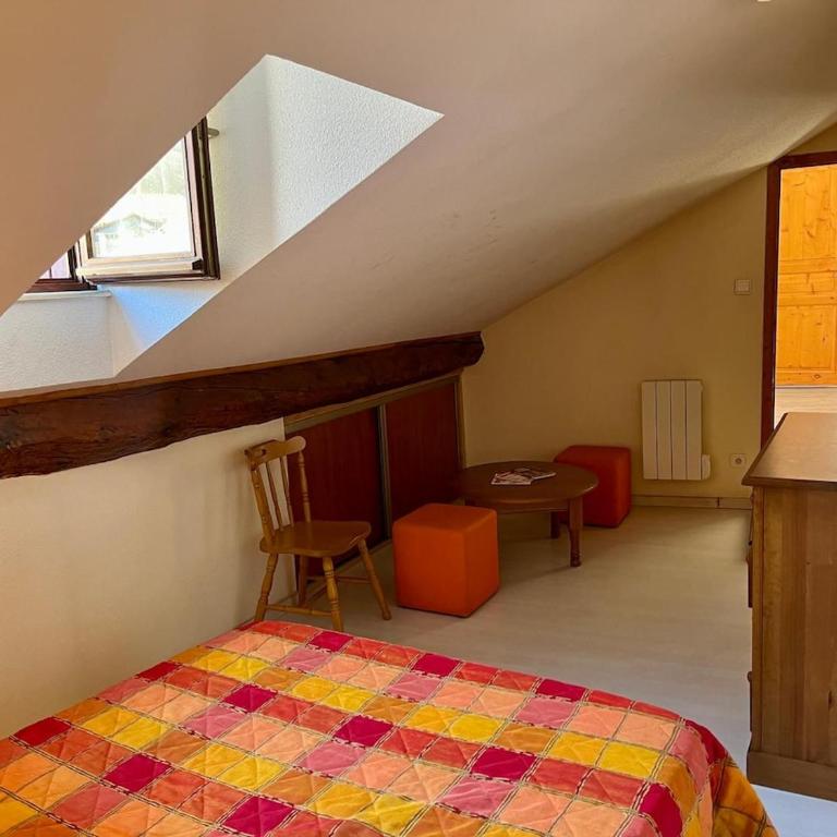Appartement 3 résidence Les Balcons d'Oriege à deux pas du télécabine - Appartement 2 Chambres - Vue sur Rivière - 12