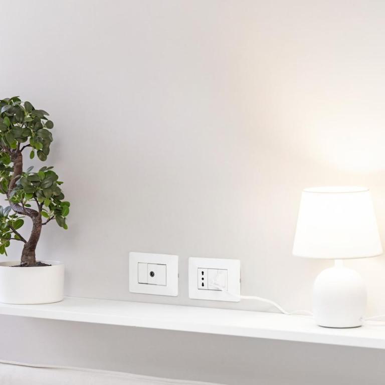 Modern Home Milano with Wi-Fi & AC 15 min to Duomo - Appartamento con 1 Camera da Letto - 17