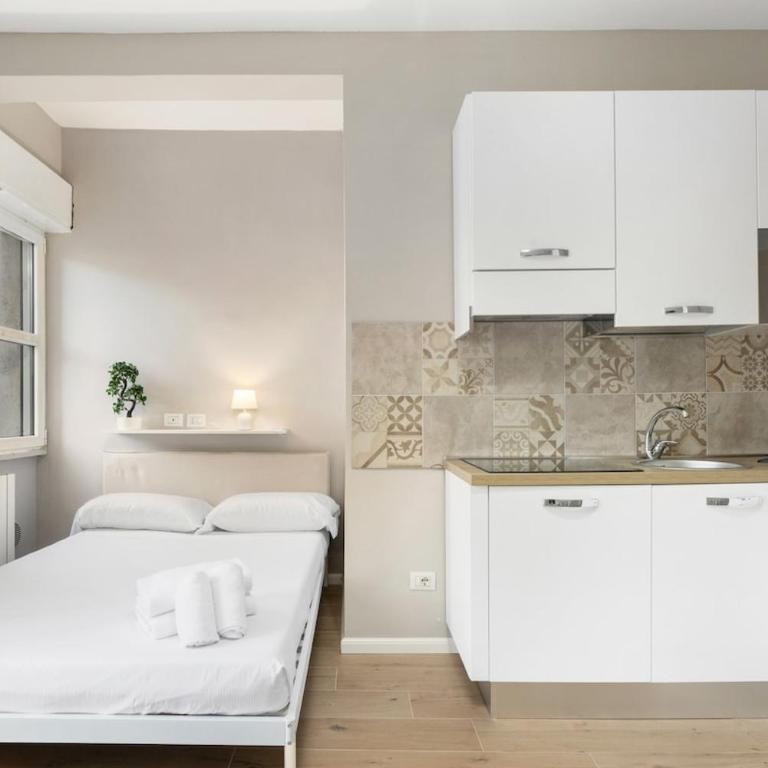 Modern Home Milano with Wi-Fi & AC 15 min to Duomo - Appartamento con 1 Camera da Letto - 9