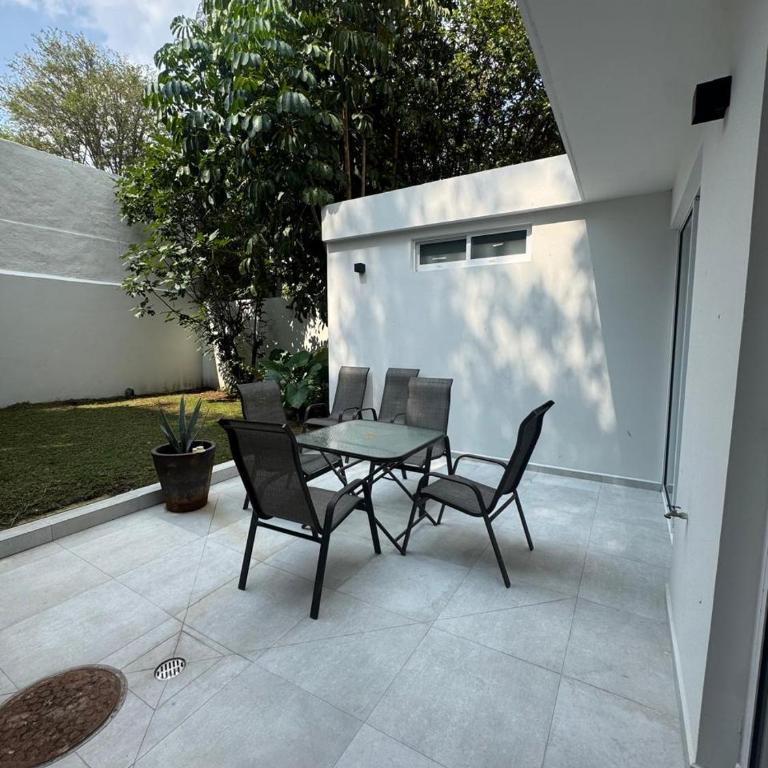 Casa Hevea near Akron stadium - Villa - 23