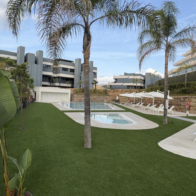 Luxe 3BR Apt With Wellness in Oasis 325 Estepona - Apartamento - 11