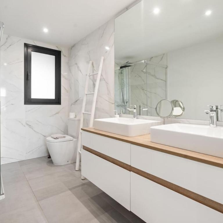 Luxe 3BR Apt With Wellness in Oasis 325 Estepona - Apartamento - 15