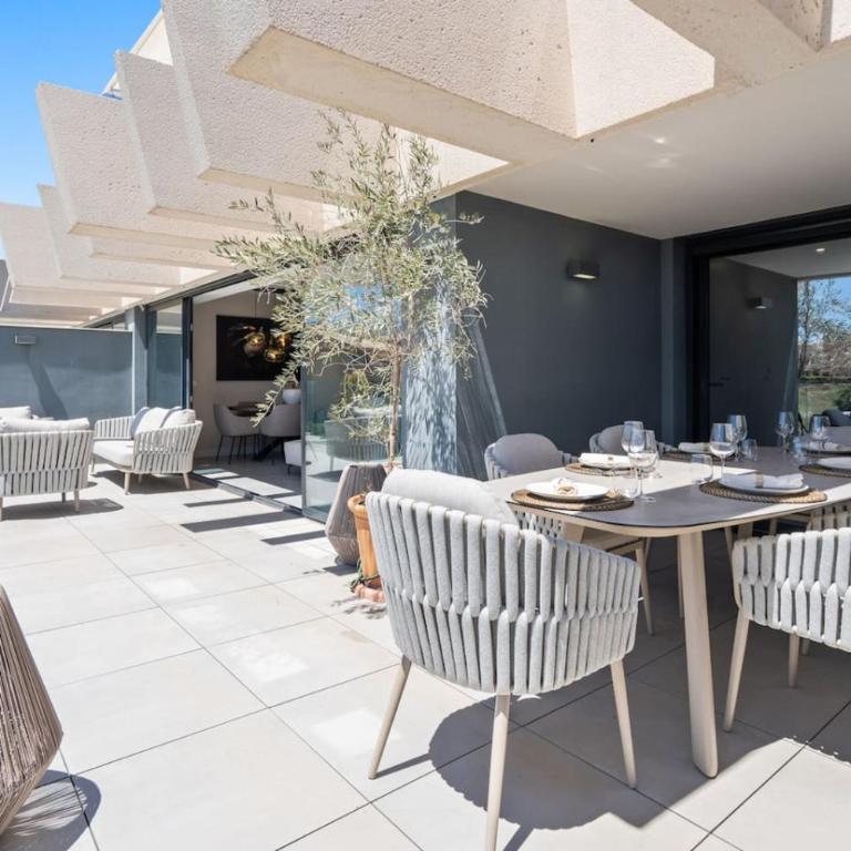 Luxe 3BR Apt With Wellness in Oasis 325 Estepona - Apartamento - 21