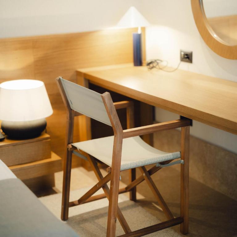 Infinity Hotel & More - Premium Dvokrevetna Soba sa Bračnim Krevetom i Balkonom - 14