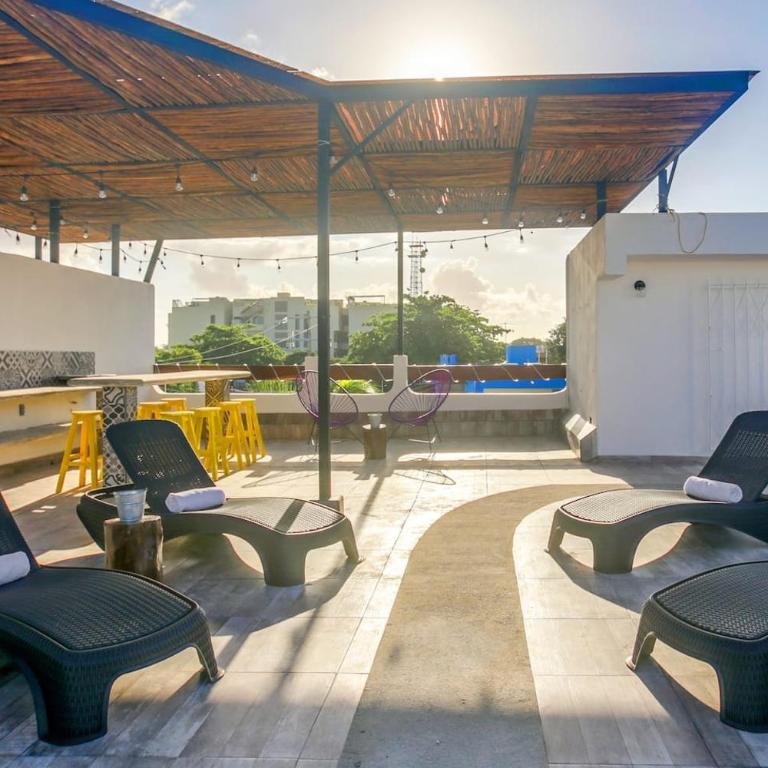 Valentina Suites by Las Flores Vacation Rentals - Standard Apartment - 1