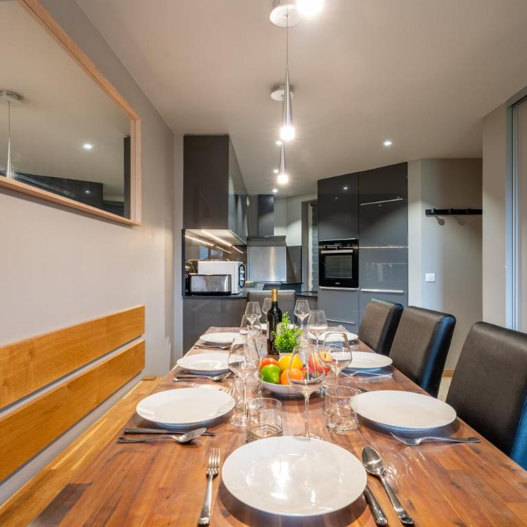 Slope front Ski-In Out Escape Spacious Apartment- In the center of Val Thorens - Apartment - 5