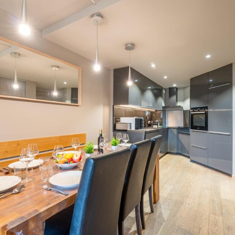 Slope front Ski-In Out Escape Spacious Apartment- In the center of Val Thorens - Apartment - 9