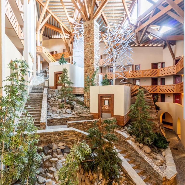 Slope front Ski-In Out Escape Spacious Apartment- In the center of Val Thorens - Apartment - 18