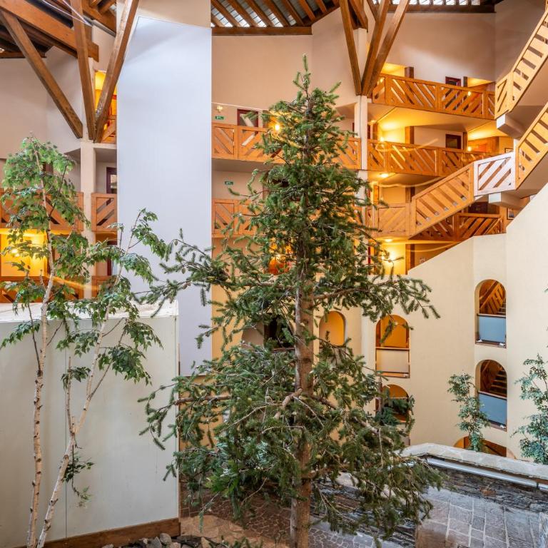 Slope front Ski-In Out Escape Spacious Apartment- In the center of Val Thorens - Apartment - 21