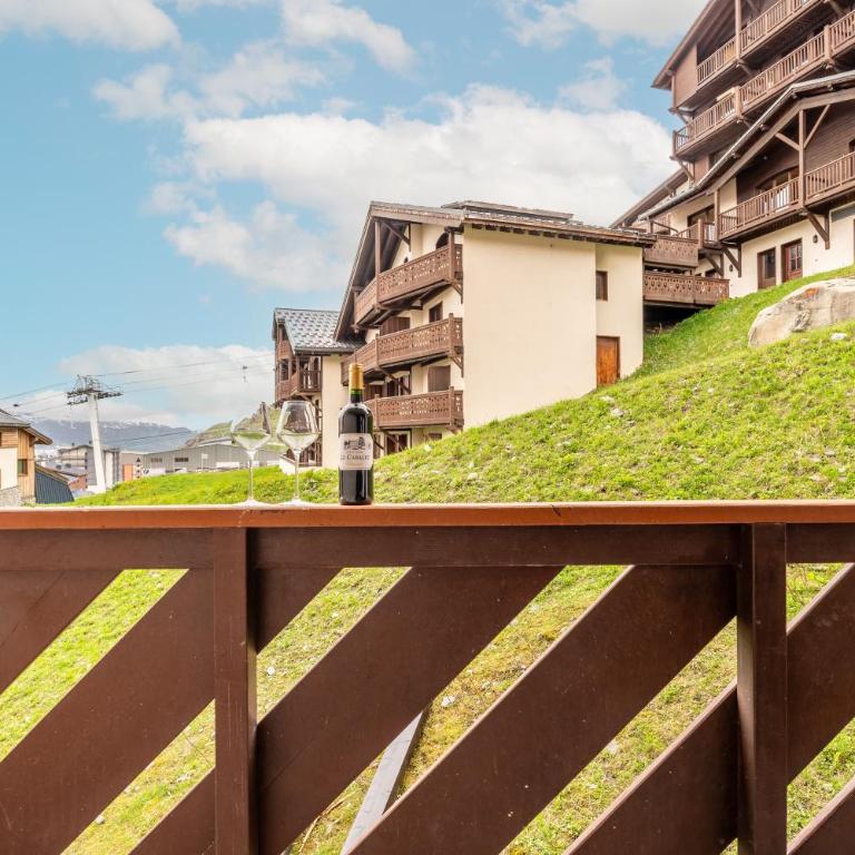 Slope front Ski-In Out Escape Spacious Apartment- In the center of Val Thorens - Apartment - 22