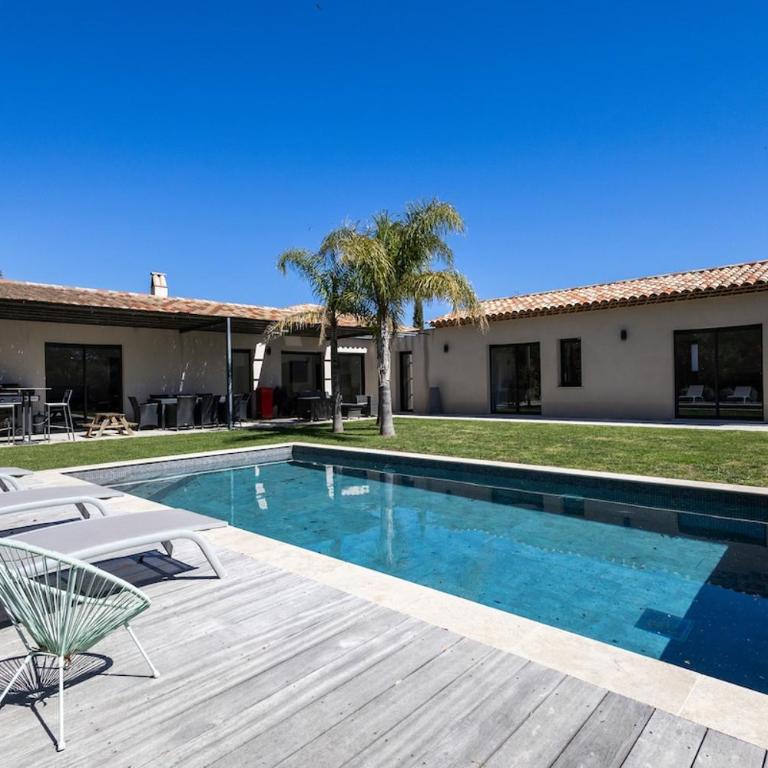 L Aparté Beauvallon Piscine, Fitness et Cinéma - Villa mit privatem Pool - 16