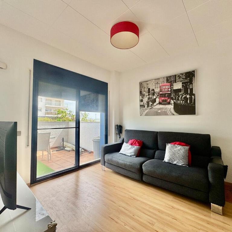Planta Baja con piscina , wifi y parking - Apartamento de 3 dormitorios - 1