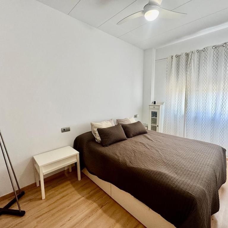 Planta Baja con piscina , wifi y parking - Apartamento de 3 dormitorios - 3