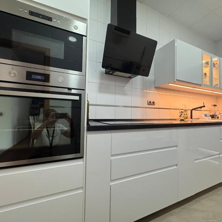 Planta Baja con piscina , wifi y parking - Apartamento de 3 dormitorios - 6