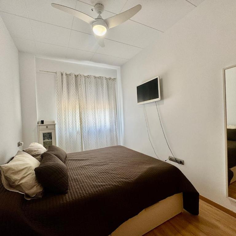 Planta Baja con piscina , wifi y parking - Apartamento de 3 dormitorios - 20
