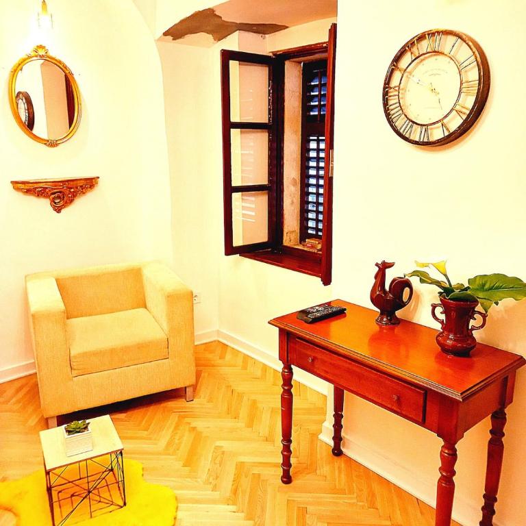 Cozy Central Nest Kotor - One-Bedroom Apartment - 6