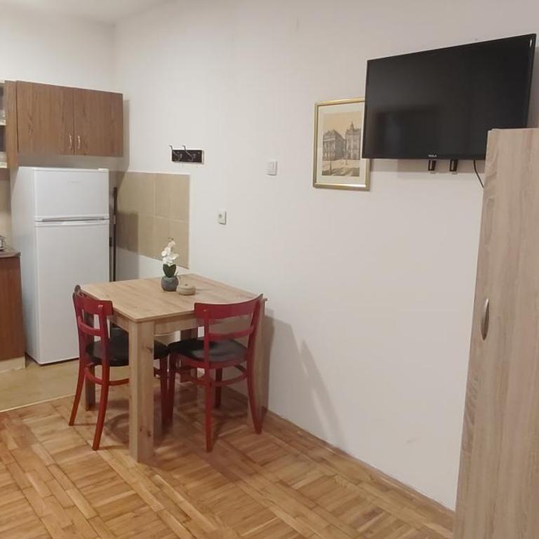 Detelina - One-Bedroom Apartment - 1