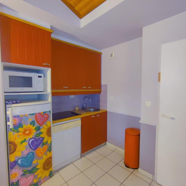Appartement 6 personnes, 40m2, lave-linge, 2 salles de bain, grand balcon, piscine et proche golf - Appartement 2 Chambres - 7