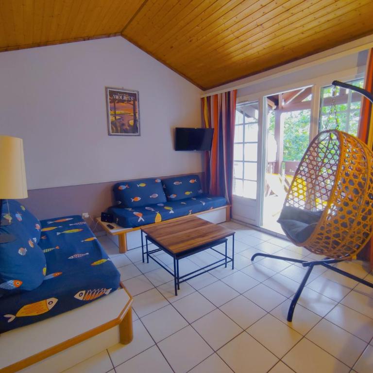 Appartement 6 personnes, 40m2, lave-linge, 2 salles de bain, grand balcon, piscine et proche golf - Appartement 2 Chambres - 9