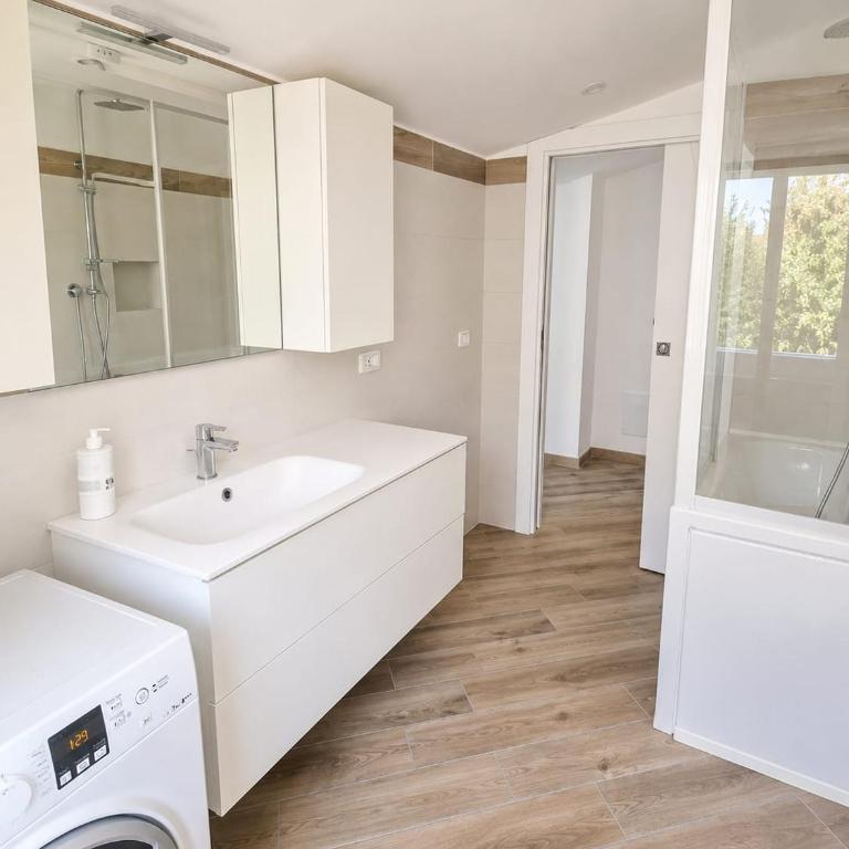 Lodge Rosa - Double Room with Park View - 22