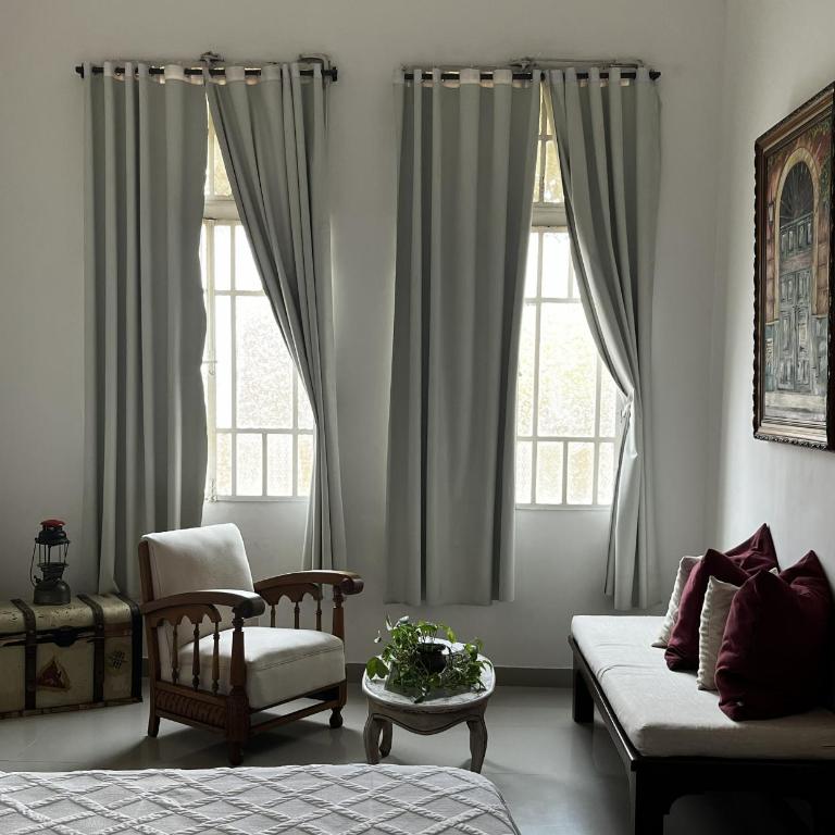 Charming Studio in the Walled City - One-Bedroom Apartment - 3