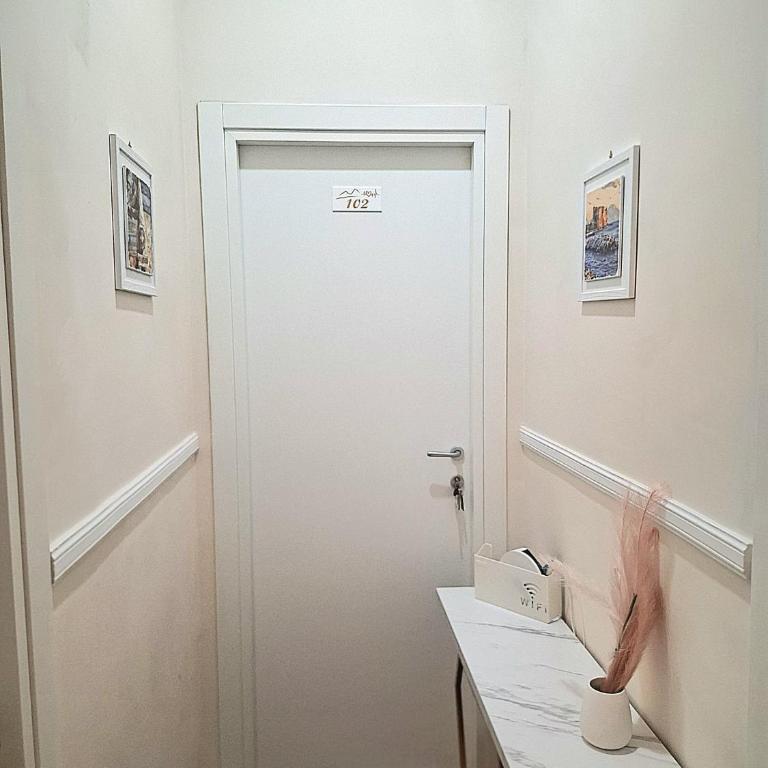 Concept b&b naples- camere moderne con balcone vicino al centro - Camera Matrimoniale - 15