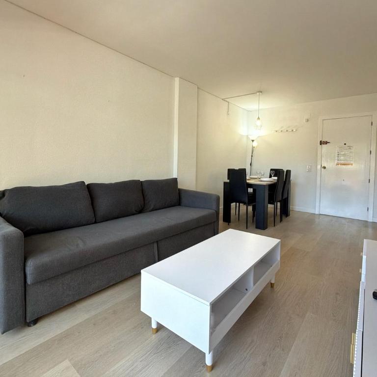 DOMuum Holidays - MARATHON - Two-Bedroom Apartment - 12