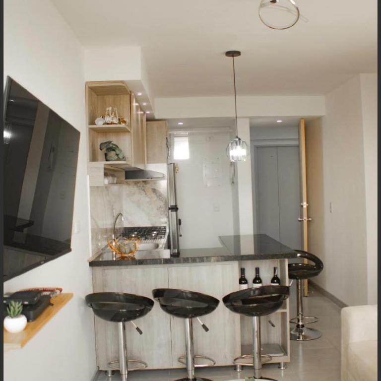Sea y Lagoon View 3 Hab Premium Comfort - Three-Bedroom Apartment - 5