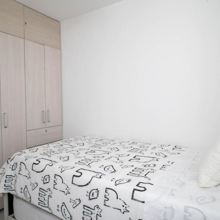Sea y Lagoon View 3 Hab Premium Comfort - Three-Bedroom Apartment - 19