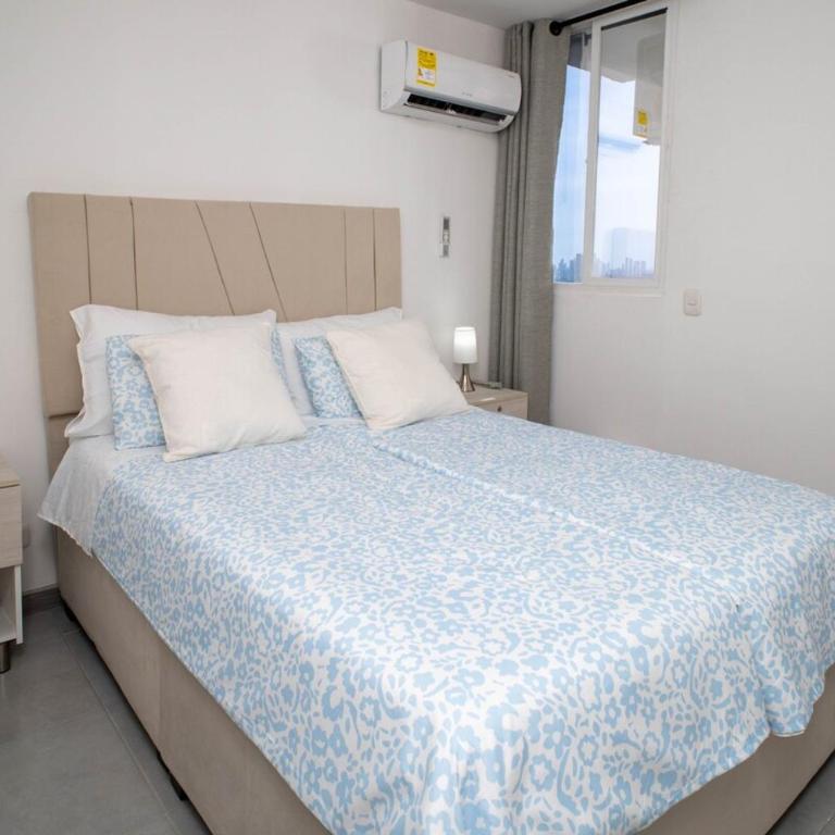 Sea y Lagoon View 3 Hab Premium Comfort - Three-Bedroom Apartment - 20