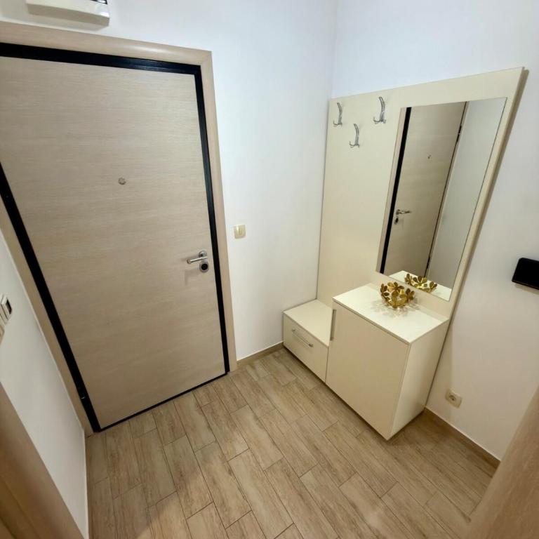 Downtown Cozy Nest - One-Bedroom Apartment - 6