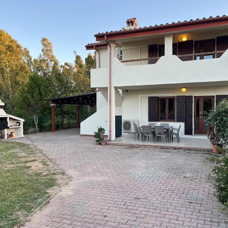 Villa La Dolce Teodoro - Spacious Family Villa Near Beaches & Center - Five-Bedroom House - 14