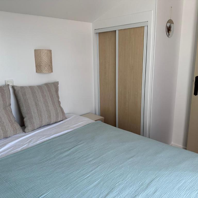 Appartement T2 duplex, centre village, 2 terrasses - Appartement 1 Chambre - 10