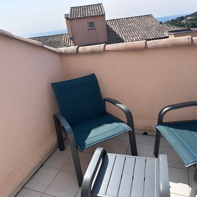 Appartement T2 duplex, centre village, 2 terrasses - Appartement 1 Chambre - 29