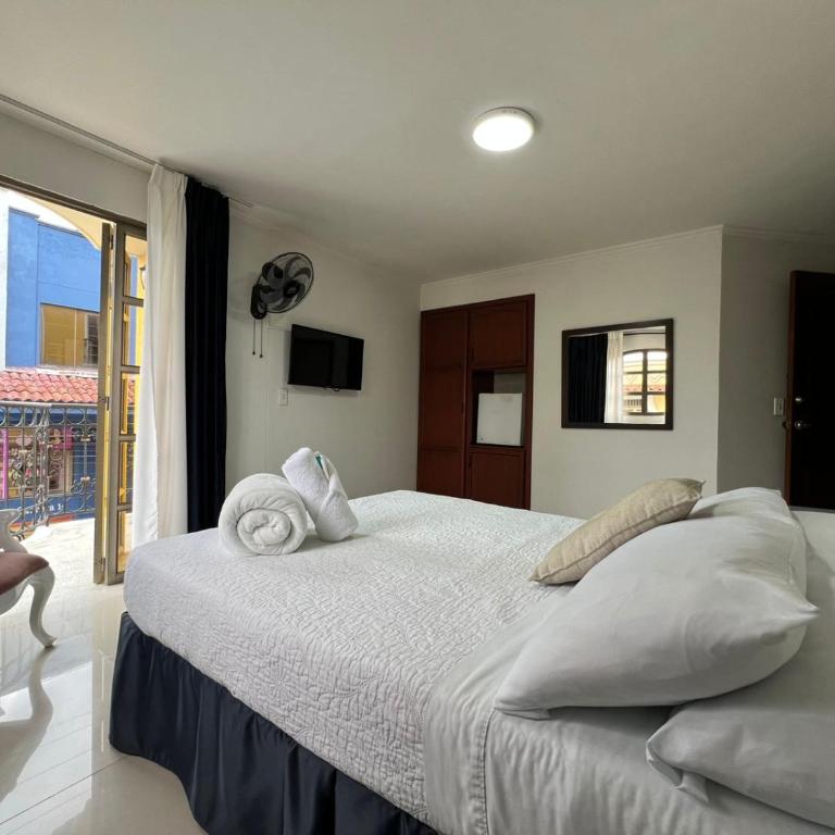 Hotel Suite Santa Rosa - Standard Double Room - 5