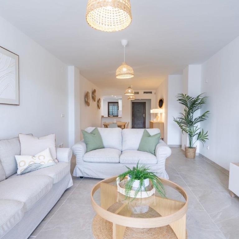 Relaxing Two Bedroom Garden Apartment in Casares Gardens - Apartamento - 1