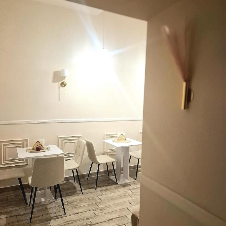 Concept b&b naples- camere moderne con balcone vicino al centro - Camera Matrimoniale - 3