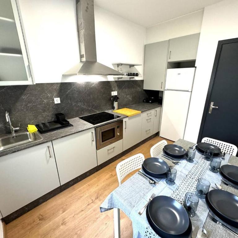 Apartamento Playa Foz 3 Dormitorios & Terraza - Apartamento de 3 dormitorios - 12