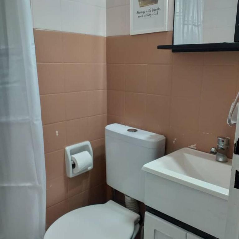 Luminoso monoambiente con cochera propia dentro del edificio - Apartamento de 1 dormitorio - 17