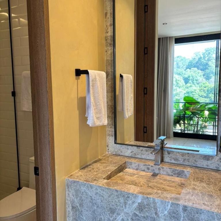 Iconik Hotel - Double Room - 12