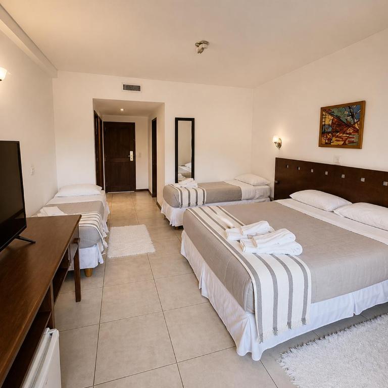 Hotel Villa de Merlo by MH - Superior Quadruple Room - 3