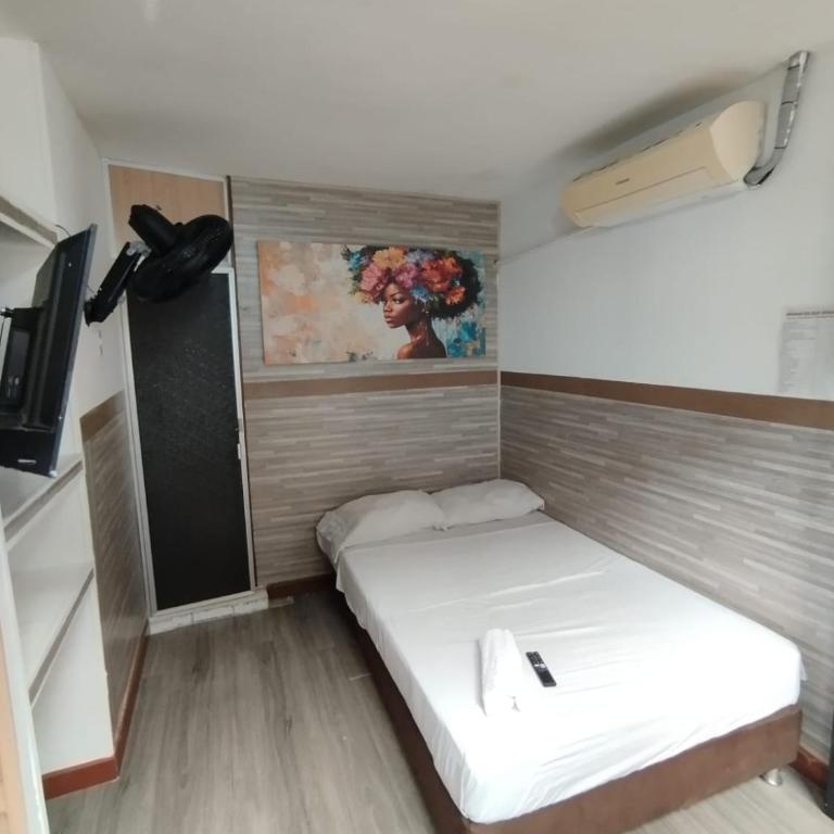 Hotel El Mohan - Double Room with Air Conditioner - 7