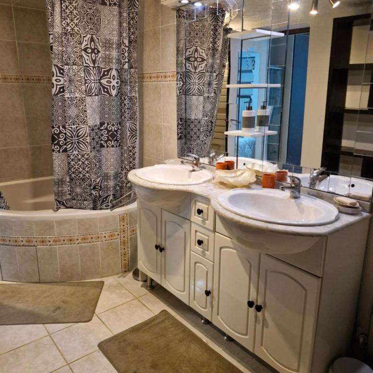 Villa belle vue 3 pièces pour 4 personnes - Maison 2 Chambres - 17