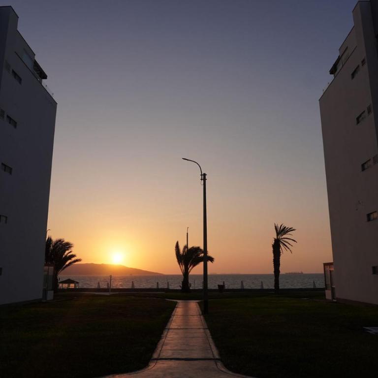 Departamento con vista al Mar - Three-Bedroom Apartment - 2