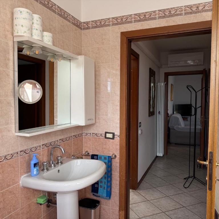 Apartment Sirmione Lugana - Box Auto, AC, WiFi, 600m from Lake - Appartamento Standard - 23