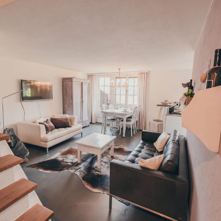Surfers Horizon Loft with Balcony & Panoramic views - Apartamento - 1