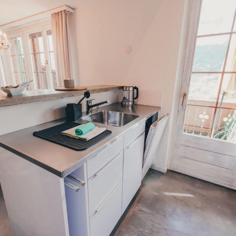 Surfers Horizon Loft with Balcony & Panoramic views - Apartamento - 7