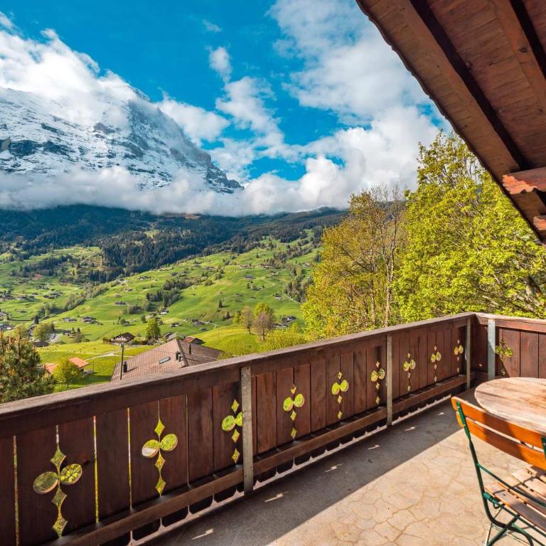 Surfers Horizon Loft with Balcony & Panoramic views - Apartamento - 14