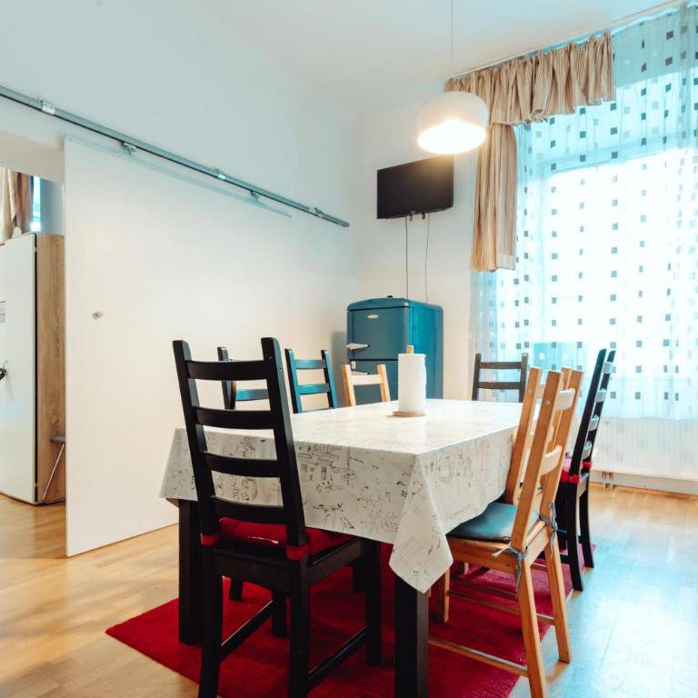City Center Studio - Apartment - 9