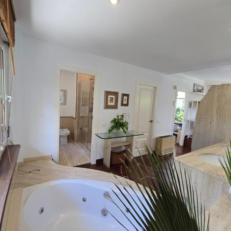 Villa Terramar by Hello Homes Sitges - Villa - 13